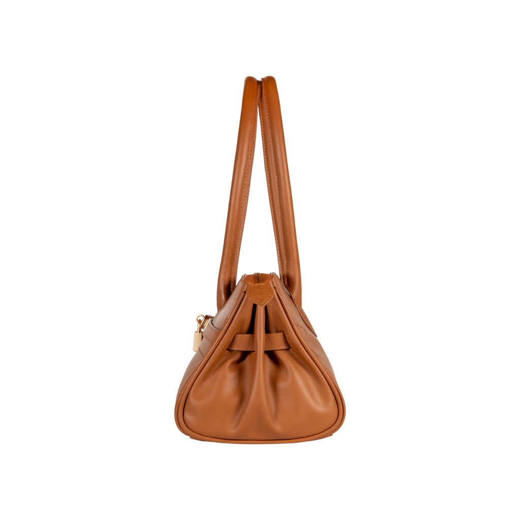 RB1033S | ARIANNA Women's Shoulder Bag in Soft Genuine Sauvage Leather, Made in Italy. Matte Gold Metal Hardware. Cognac Color. Dimensions: 34 x 15 x 16 + 20 cm (Handle Drop)